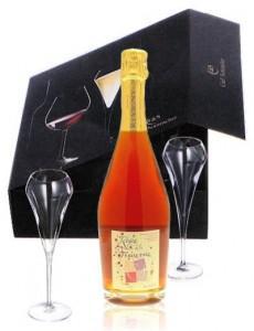 Coffret vin : le vin de fraise se met en scène dans un beau coffret cadeau pour noël !