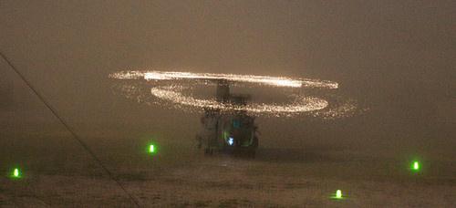 Kopps-Estchells: Un effet d’électricité statique dans le désert autour d’un hélicoptère