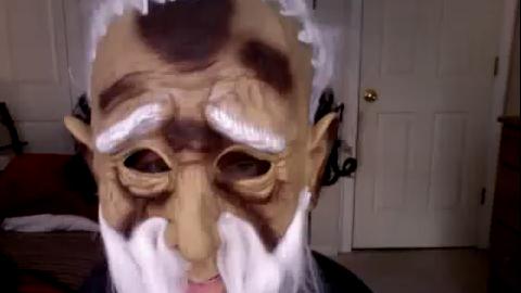 Keenan Cahill se déguise pour Halloween et reprend Michael Jackson ... et ça buzz