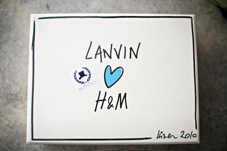 Post image for Concours exclusif Lanvin x H&M : un noeud papillon et un rouge à lèvres à gagner avant le 9 novembre!