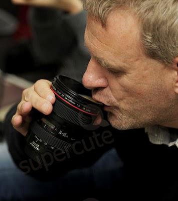 Un verre en forme d'objectif