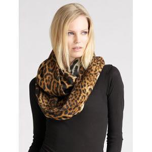 Le snood ou écharpe tube : le must have de l’hiver