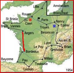 LE TOUR DE FRANCEpassait au Puy-Notre-Dame1954Voici le co...