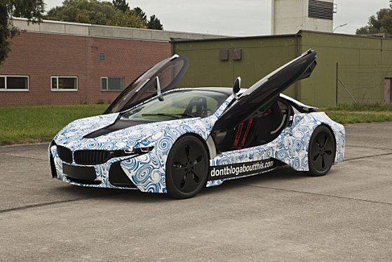 Le mystérieux prototype affiché sur le site « Don’tBlogAboutThis » se basera bel et bien sur le concept Vision Efficient Dynamics. BMW prévoit de produire le modèle d’ici 2013.