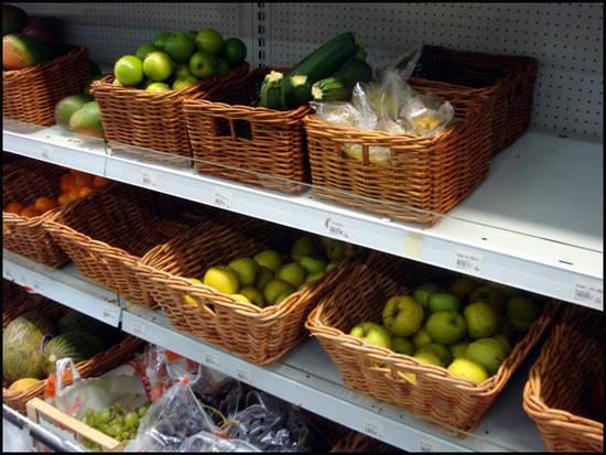 islande-fruits-en-supermarche.1287133391.jpg