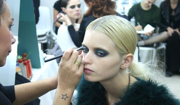 Chanel-Spring-2011-makeup1