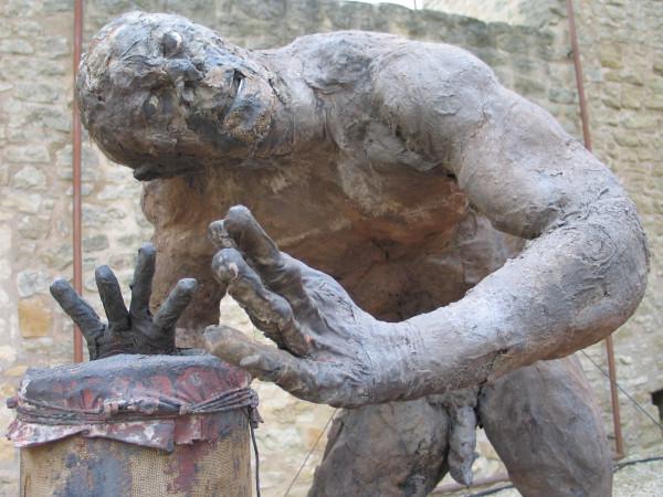 ou sourires et pleurs effleurent le plafond