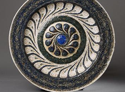 Important plat émail peint chez Kugel