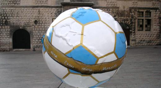 Cool Globe foot ! A Marseille