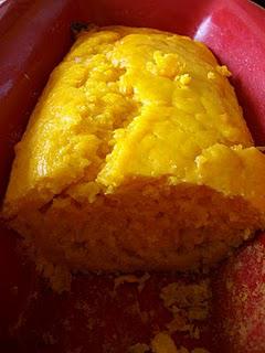 Cake au potiron et aux pépites de chocolat blanc.