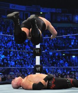 Victoire du Big Show face à Kane