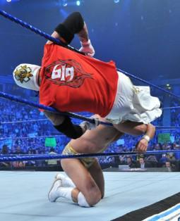 Alberto Del Rio vainqueur de Kofi Kingston