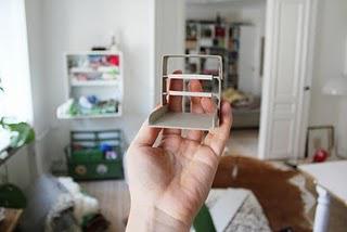 Brinja et sa maison miniature