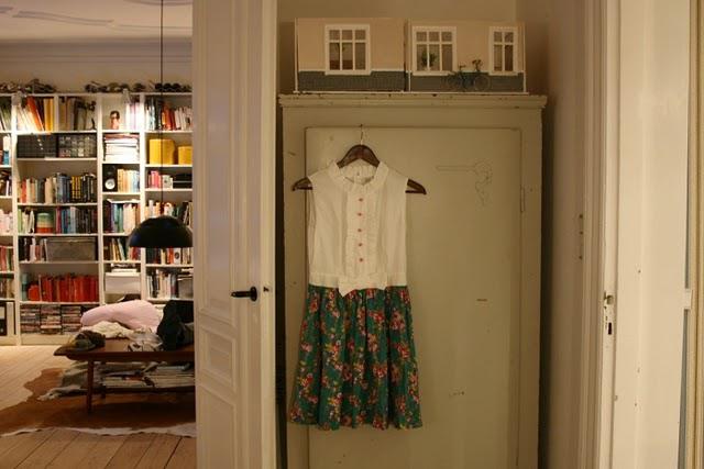 Brinja et sa maison miniature