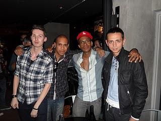 Photos avec toute l'équipe de la webreal TV d'Mrik