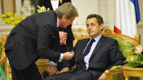 Kouchner Sarkozy.jpg