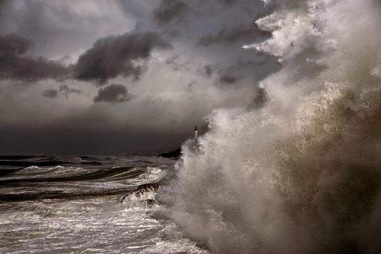 Les mâchoires des rochers (Jean-Baptiste Besnard)