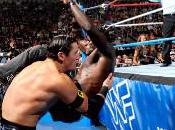 Wade Barrett marque territoire