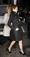 Emma Watson en trench Burberry Officier pour Letterman Emma Watson en trench Burberry Officier pour Letterman
