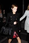 Emma Watson en trench Burberry Officier pour Letterman Emma Watson en trench Burberry Officier pour Letterman
