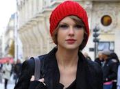 Taylor Swift s'est l'écoutant chanter