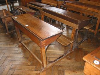 On a démoli la petite école (Marc Alyn)