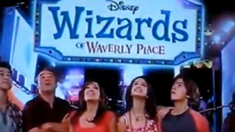 Les Sorciers de Waverly Place saison 4 ... le nouveau générique avec Selena Gomez