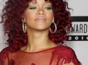 Rihanna bouclée pour American Music Awards (PHOTO)