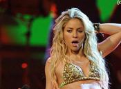 Shakira Elle sortirait avec Champion monde foot