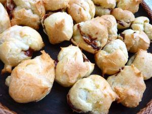 Pâte à tartiner aux amandes à fourrer dans des petits choux