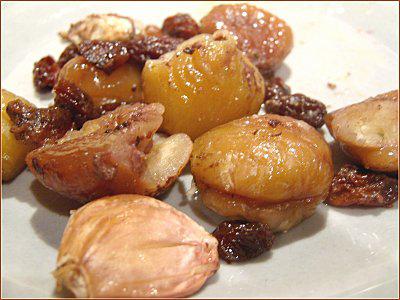 Poulet en croûte de Pain farci aux Châtaignes, Pommes & Raisins