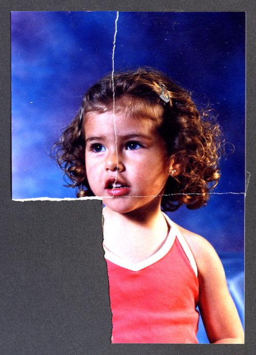 Ça dépend. 
Souvent, ce sont ses propres clichés. Parfois, ils...