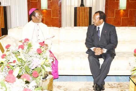 L’archevêque de Yaoundé au palais de l’Unité 