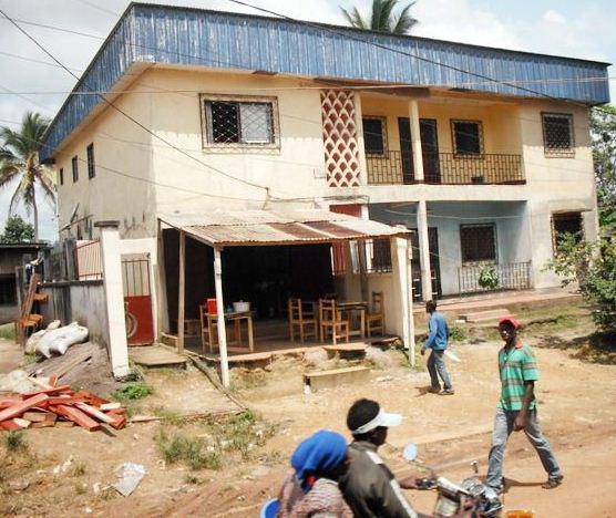 Ebolowa: Les débuts de Tsala Essomba