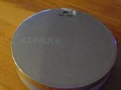 "Redness Solutions Poudre Minérale Apaisante Anti-Rougeurs" Clinique