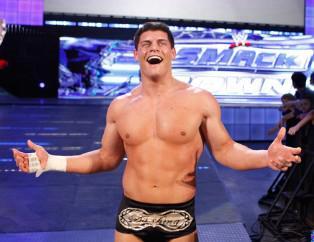 Le fringuant Cody Rhodes a vaincu Rey Mysterio pour se qualifier pour King Of The Ring