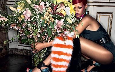 Rihanna pics dans INTERVIEW MAG (déc)