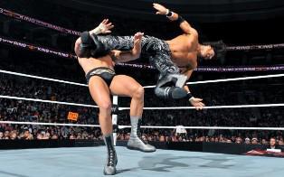 John Morrison remporte son combat contre Cody Rhodes et rencontrera Alberto Del Rio en demi finale