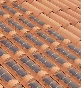tuile photovoltaique 276x300 Vers une baisse de 10% du prix de rachat de l’électricité solaire.