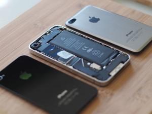 Dos en metal pour iPhone 4