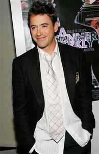 robert_downey_jr_thumb