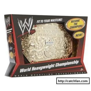 La réplique Mattel de la ceinture de Champion du Monde des Poids Lourds de la WWE
