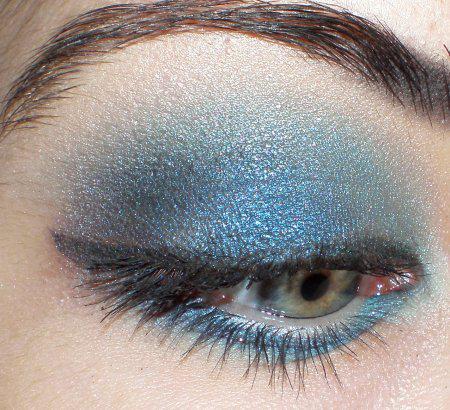 Make Up #86 : I'm Blue