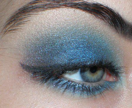 Make Up #86 : I'm Blue