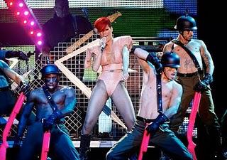 A voir : reportage sur Rihanna en 12 parties fait par un fan