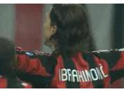 Résumé, vidéo buts Robinho, Ibrahimovich match Milan Brescia (04/12/2010)