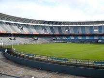 Un vendeur de sandwich tue un supporter!