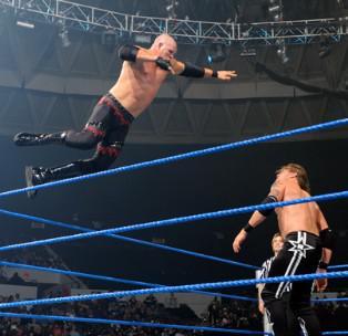 Kane veut que Edge lui rende son père Paul Bearer
