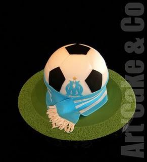 Ballon Foot Equipe Om Echarpe Modelee En Sucre A Voir