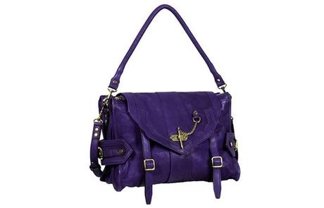 Des sacs dans la tendance automne-hiver 2010-2011, 1ere partie ! http://imworld.aufeminin.com/dossiers/D20091102/Velvetine-132944_L.jpg